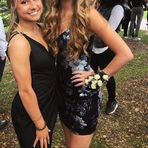 GORGEOUS hoco dress Worn once!!